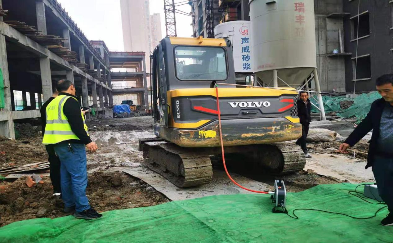 河南新蔡：开展非道路移动机械尾气检测工作