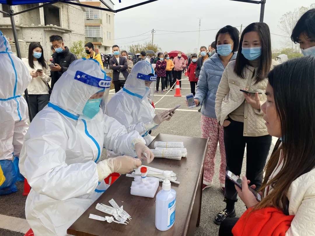 湖北黄冈市生态环境局麻城市分局首批核酸信息采集志愿者上线