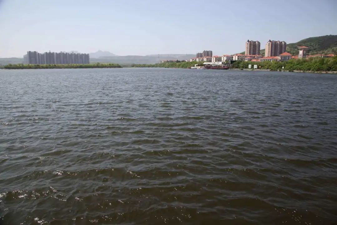 蓝天之下碧波荡漾！鞍山河流水环境质量全面达标