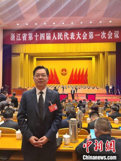 浙江省人大代表沈斌 受访者供图