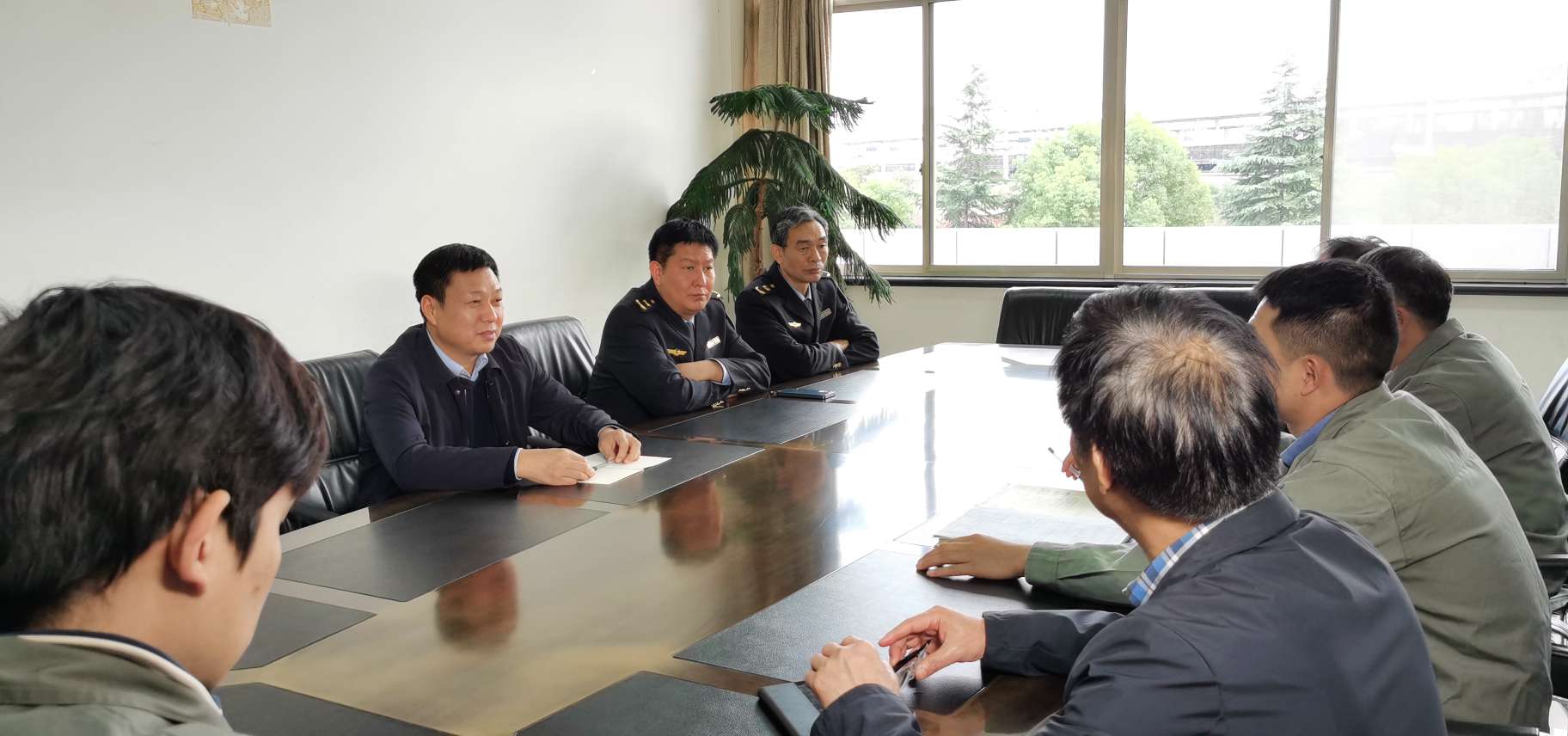南阳市生态环境局内乡分局深入企业开展新春帮扶慰问活动